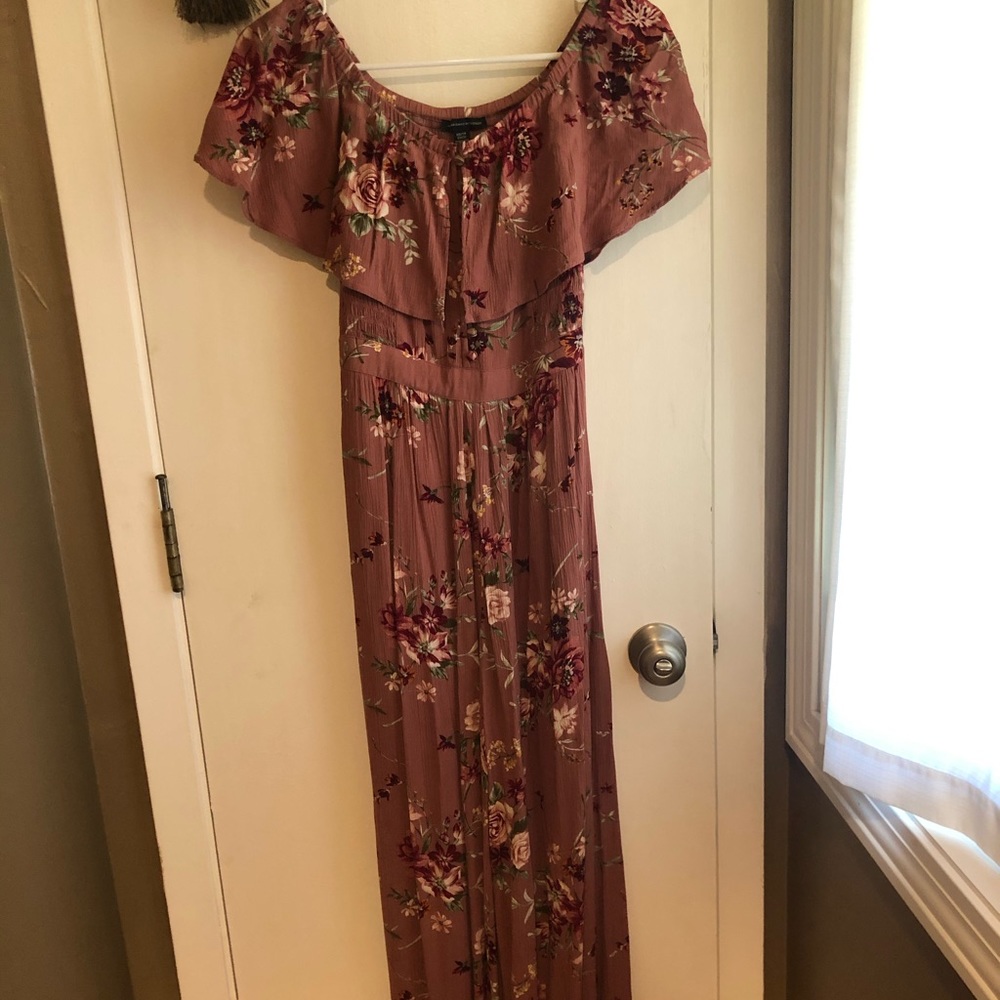 American Eagle pink floral stretchy off the shoulder jumpsuit size XS